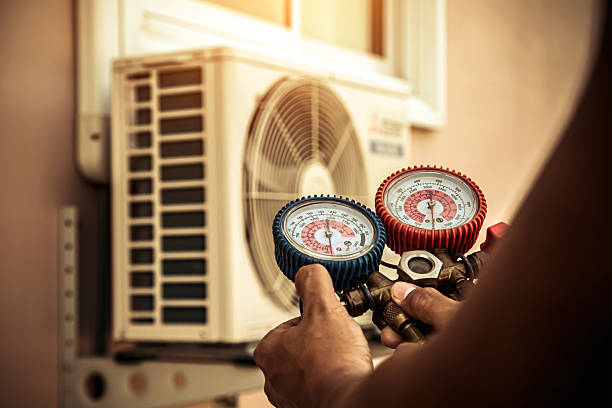Professional Hvac technician working in Rusk, TX